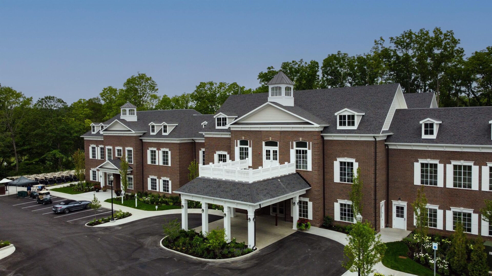 Clubhouse_1 Clubhouse_1